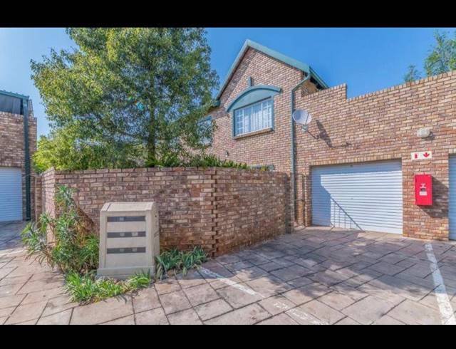 2 BEDROOM PROPERTY TO RENT IN LYTTELTON